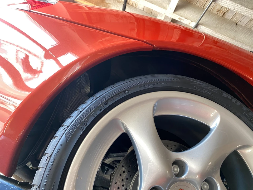2001 Porsche 996 Carrera - Image 25 of 31