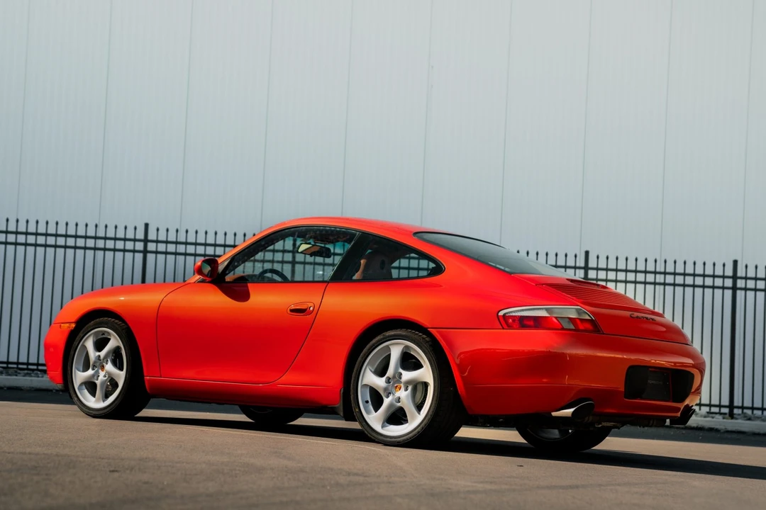 2001 Porsche 996 Carrera - Image 4 of 31