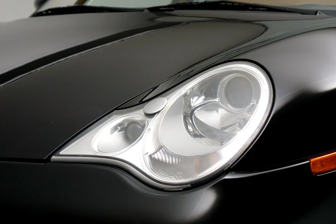 2001 Porsche 996 Turbo - Image 28 of 31
