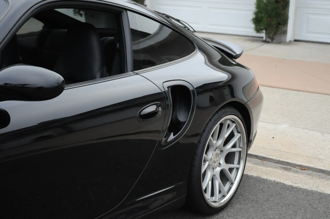2001 Porsche 996 Turbo - Image 7 of 31
