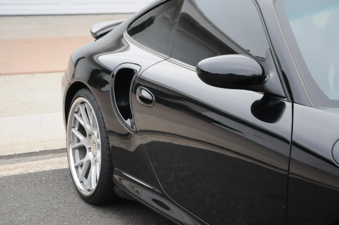 2001 Porsche 996 Turbo - Image 11 of 31