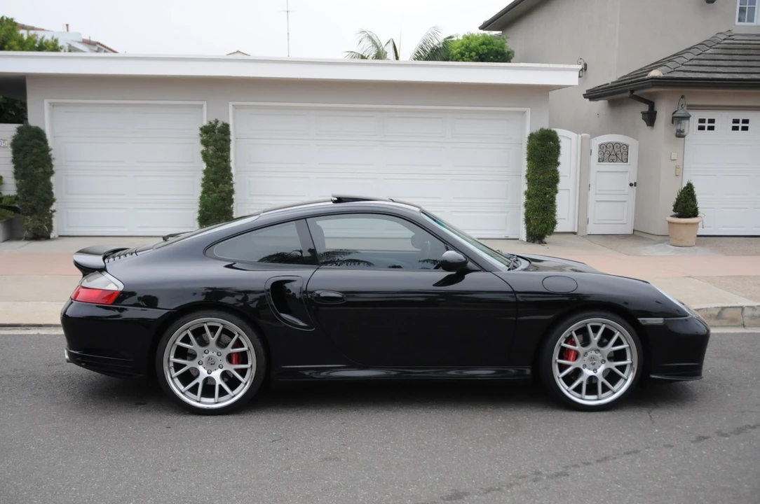 2001 Porsche 996 Turbo - Image 12 of 31