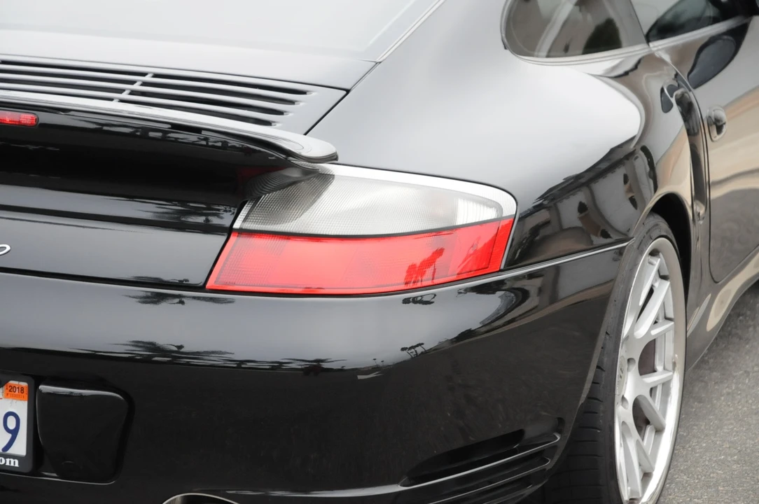 2001 Porsche 996 Turbo - Image 23 of 31