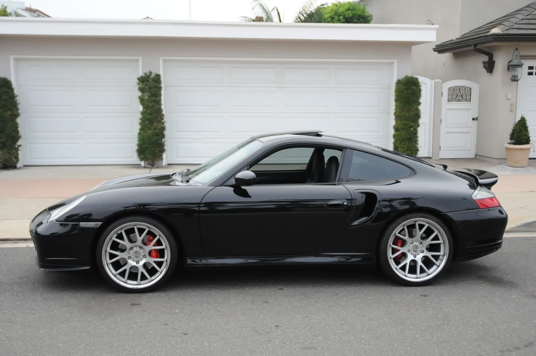 2001 Porsche 996 Turbo - Image 30 of 31