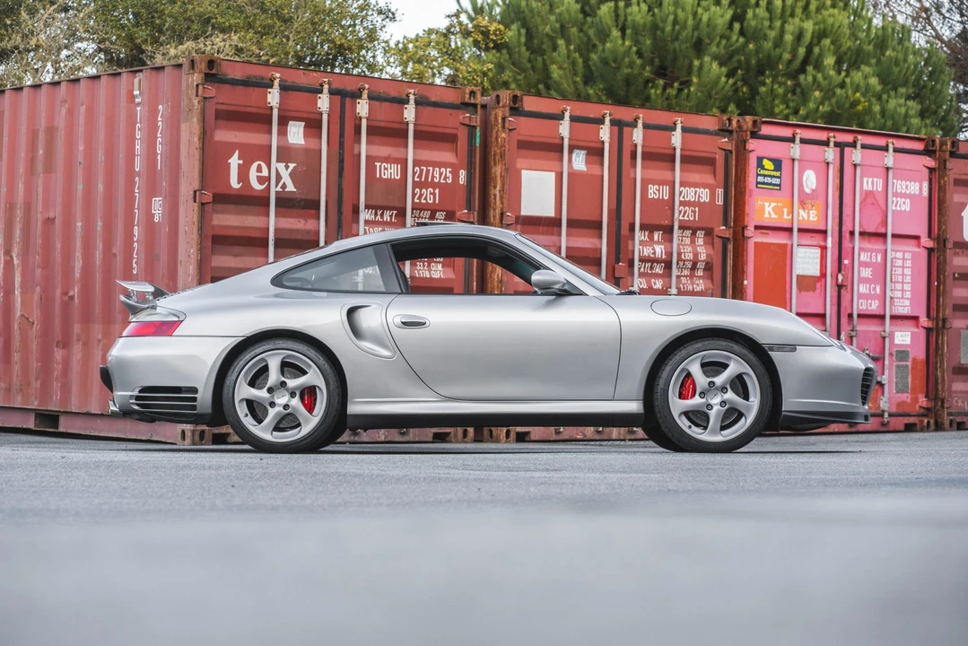 2001 Porsche 996 Turbo - Image 16 of 31