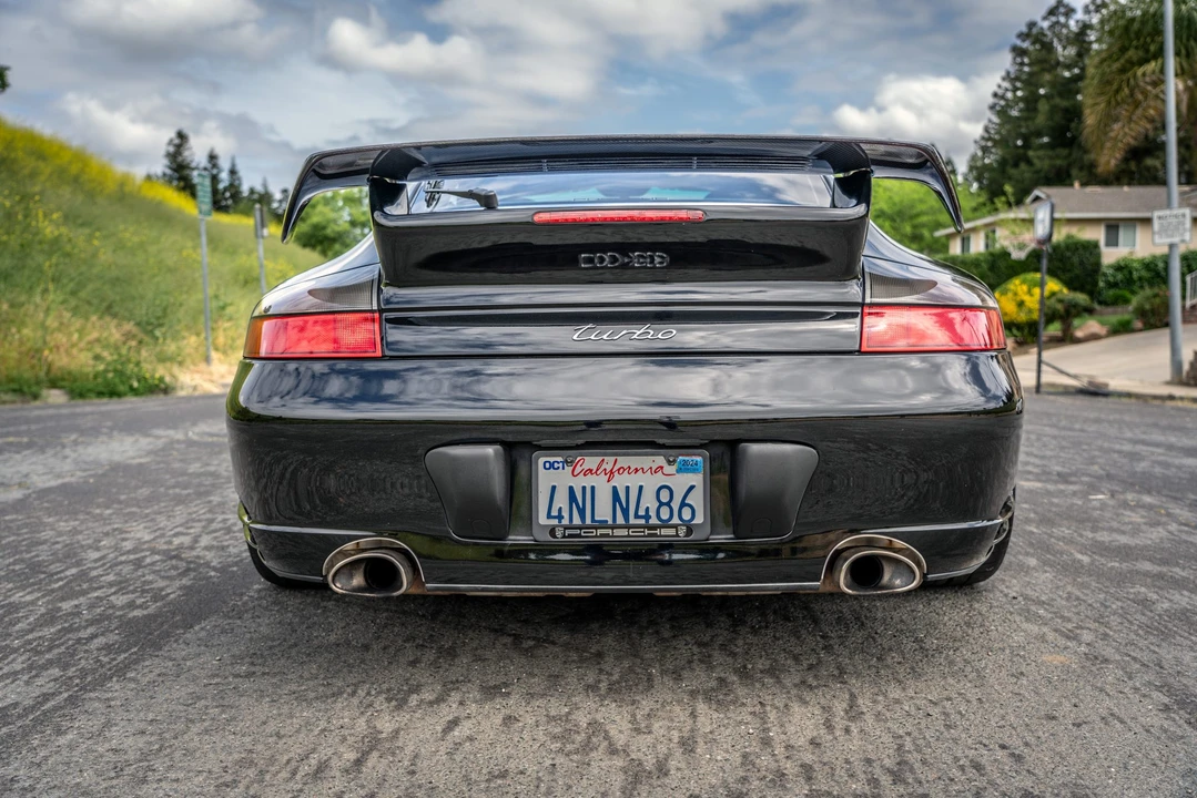 2001 Porsche 996 Turbo - Image 12 of 31
