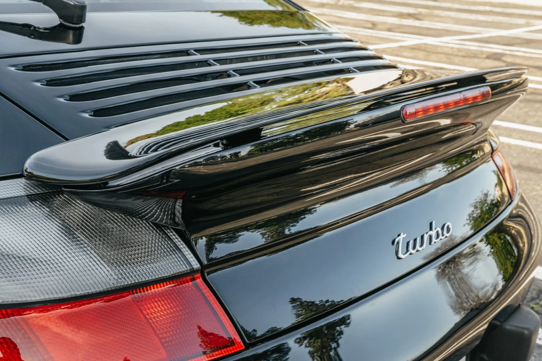 2001 Porsche 996 Turbo - Image 27 of 31