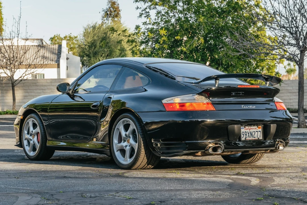 2001 Porsche 996 Turbo - Image 8 of 31
