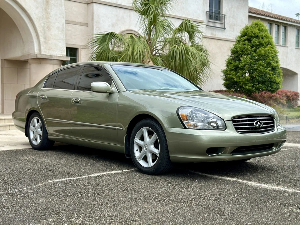 2002 Infiniti Q45 3rd Gen - Image 16 of 31