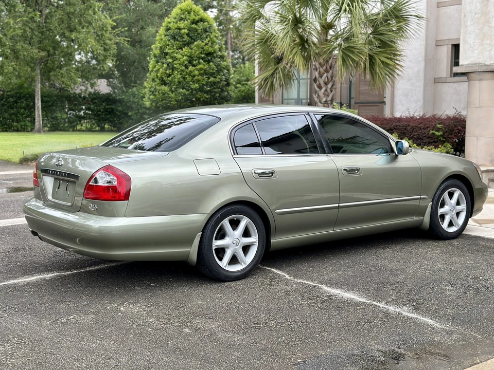 2002 Infiniti Q45 3rd Gen - Image 25 of 31