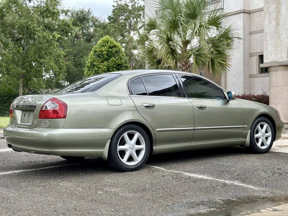 2002 Infiniti Q45 3rd Gen - Image 26 of 31