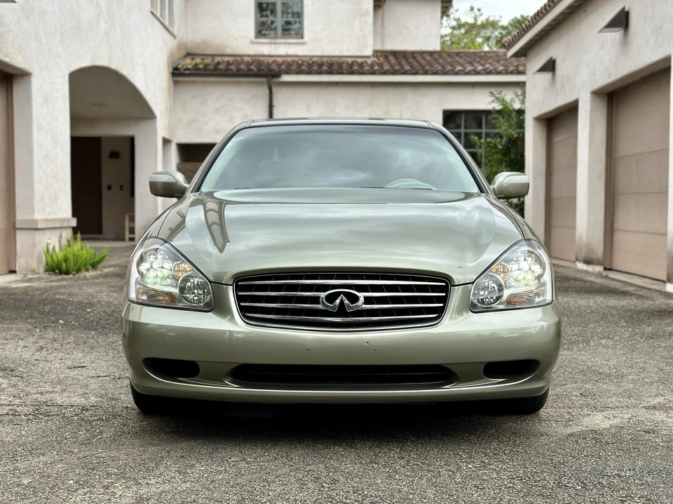2002 Infiniti Q45 3rd Gen - Image 13 of 31