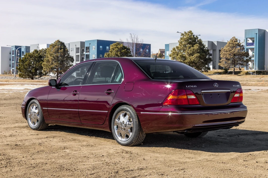 2002 Lexus LS 3rd Gen - Image 7 of 31