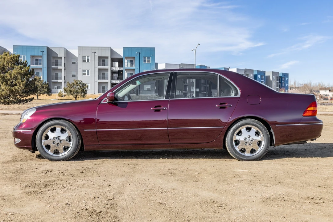 2002 Lexus LS 3rd Gen - Image 8 of 31