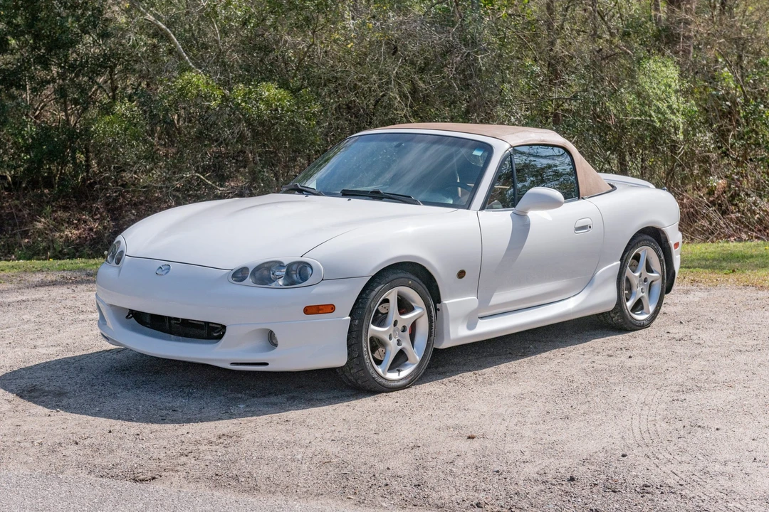 2002 Mazda NB MX-5 Miata - Image 2 of 31