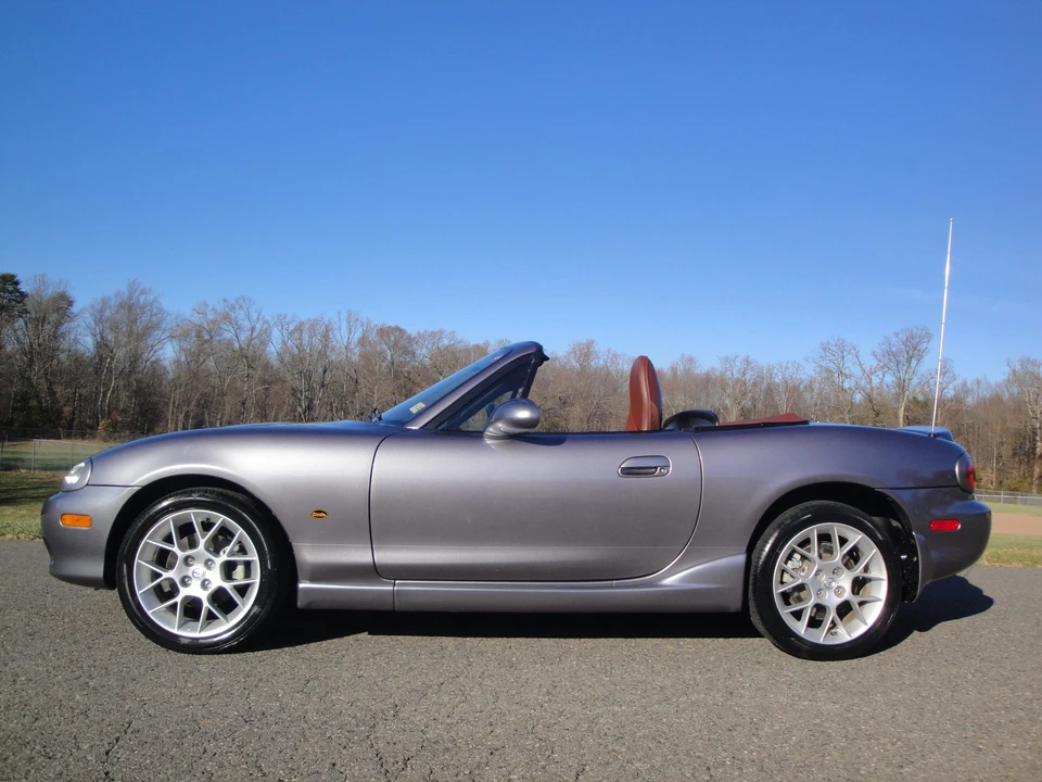 2002 Mazda NB MX-5 Miata - Image 9 of 31