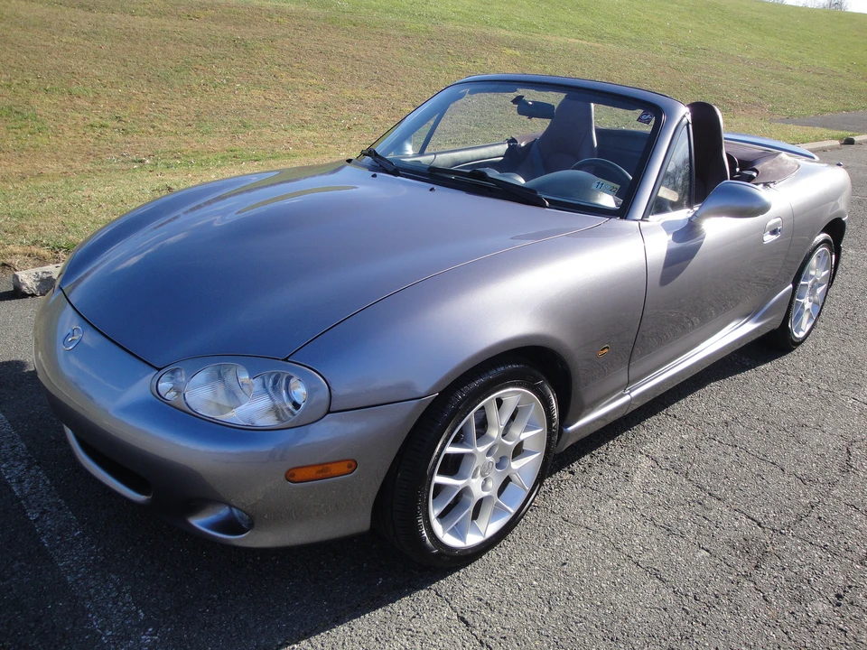 2002 Mazda NB MX-5 Miata - Image 5 of 31