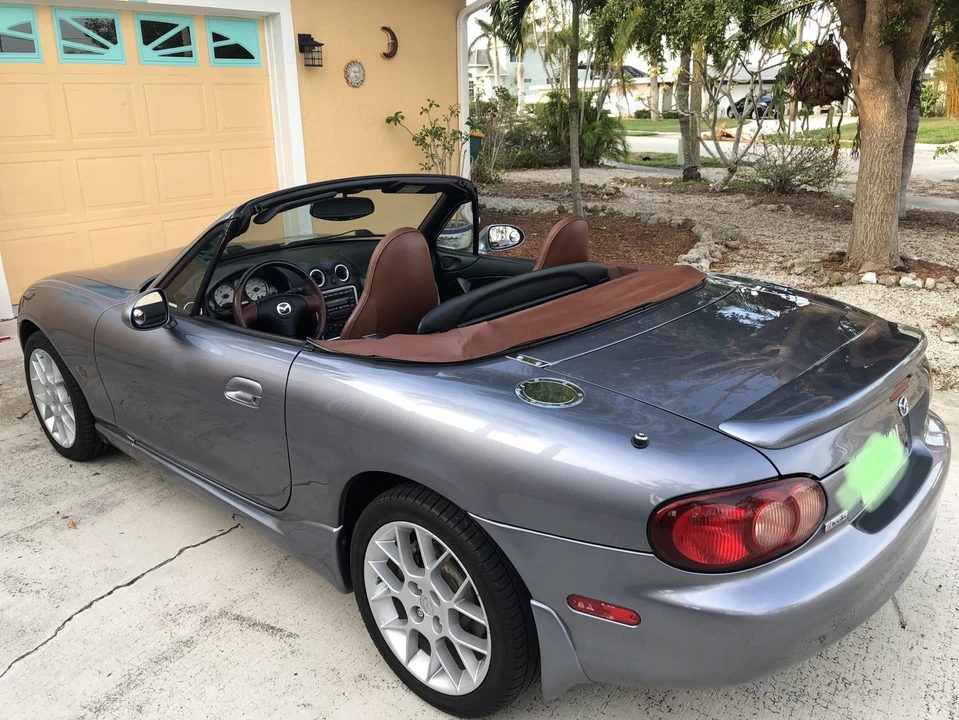 2002 Mazda NB MX-5 Miata - Image 16 of 31