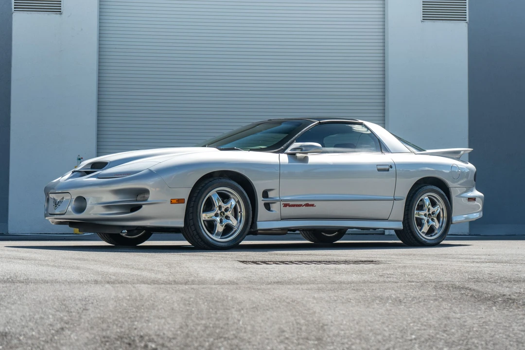 2002 Pontiac Firebird Trans Am 4th Gen - Image 15 of 31