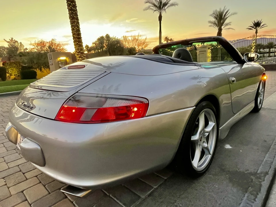 2002 Porsche 996 Carrera - Image 12 of 31