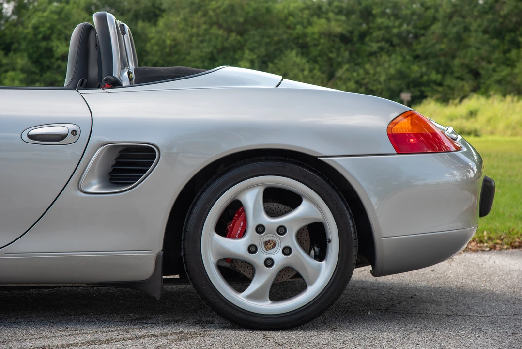 2002 Porsche 986 Boxster S - Image 24 of 31