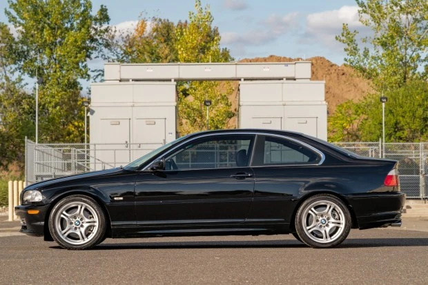 2003 BMW E46 330i & 330Ci - Image 3 of 7