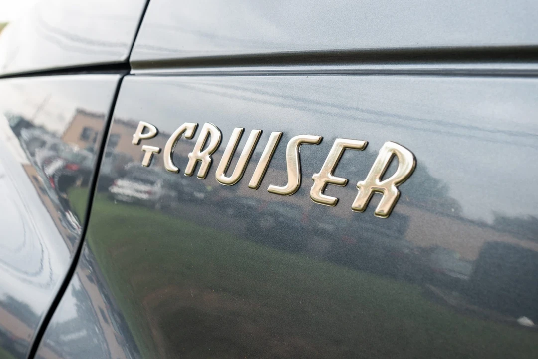 2003 Chrysler PT Cruiser - Image 19 of 31