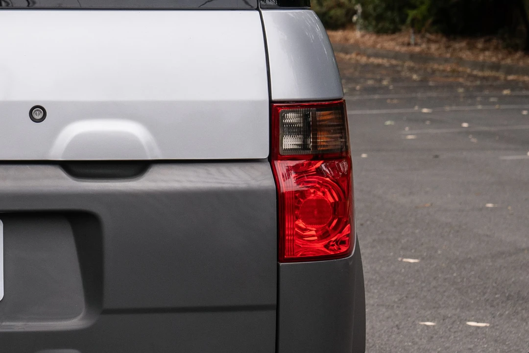 2003 Honda Element - Image 16 of 31