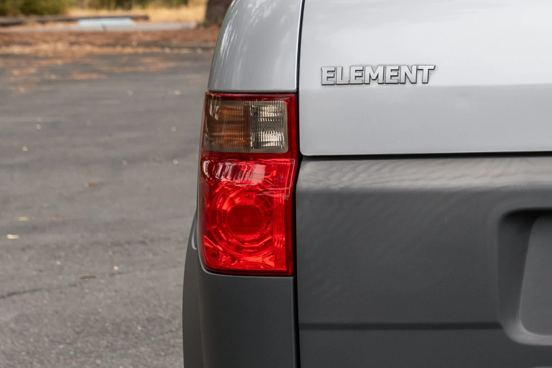 2003 Honda Element - Image 15 of 31