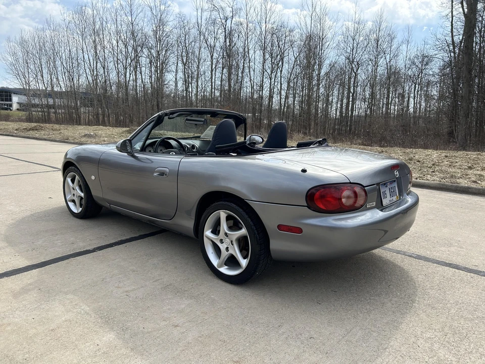 2003 Mazda NB MX-5 Miata - Image 6 of 31