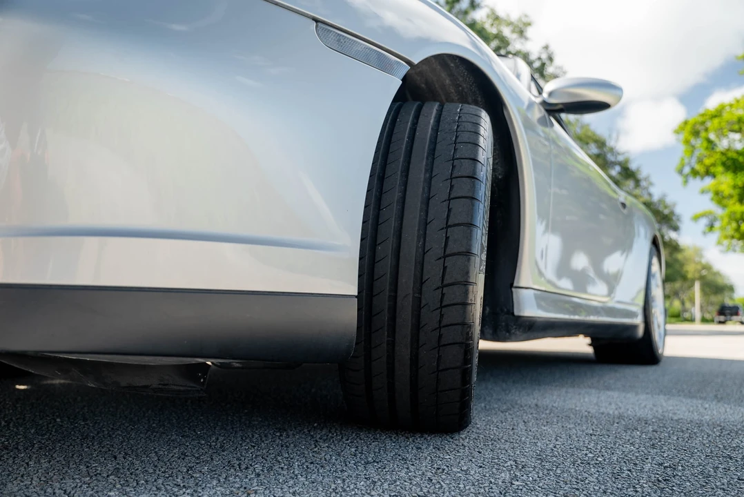 2003 Porsche 996 Carrera 4S - Image 19 of 31