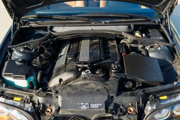 2004 BMW E46 330i & 330Ci - Image 6 of 8