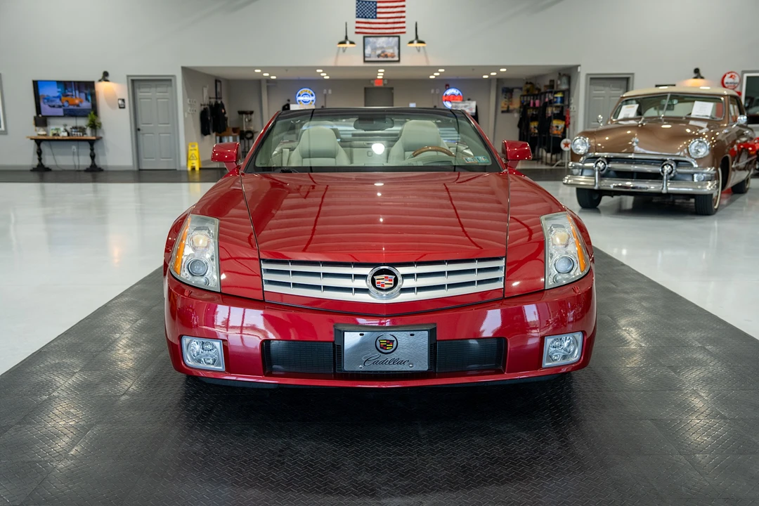 2004 Cadillac XLR - Image 16 of 31