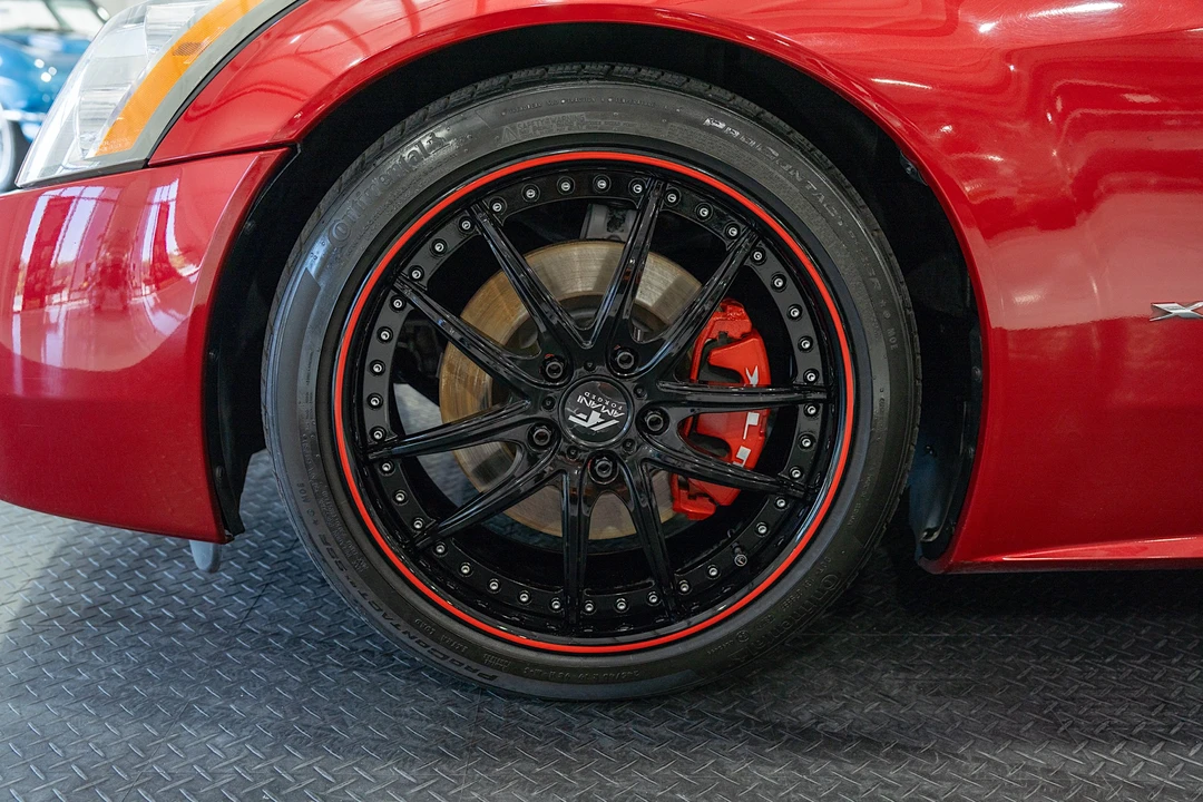 2004 Cadillac XLR - Image 30 of 31