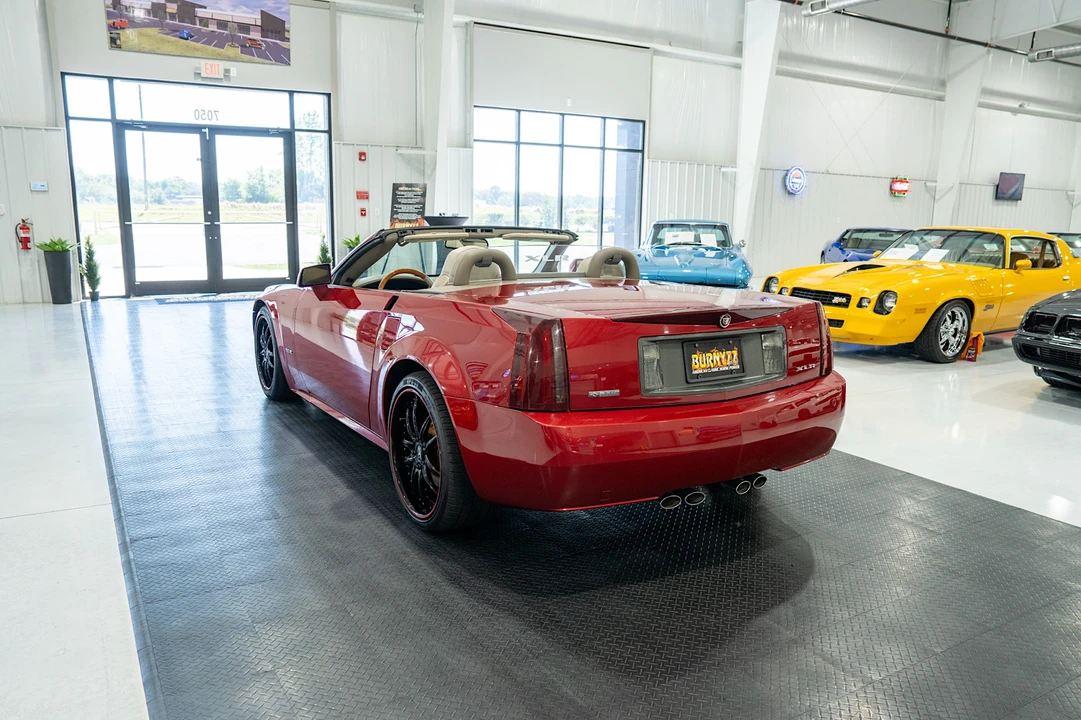 2004 Cadillac XLR - Image 7 of 31