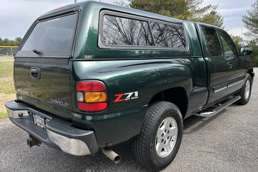 2004 Chevrolet Silverado 1st Gen - Image 2 of 8