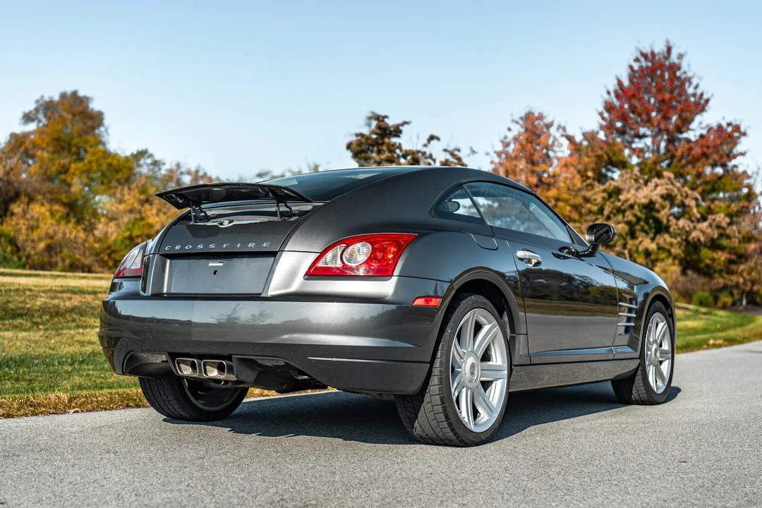 2004 Chrysler Crossfire - Image 19 of 31