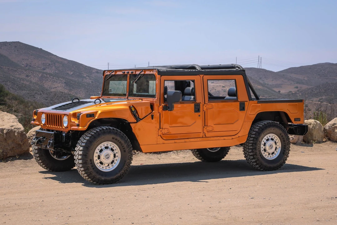 2004 Hummer Hummer H1 - Image 2 of 31