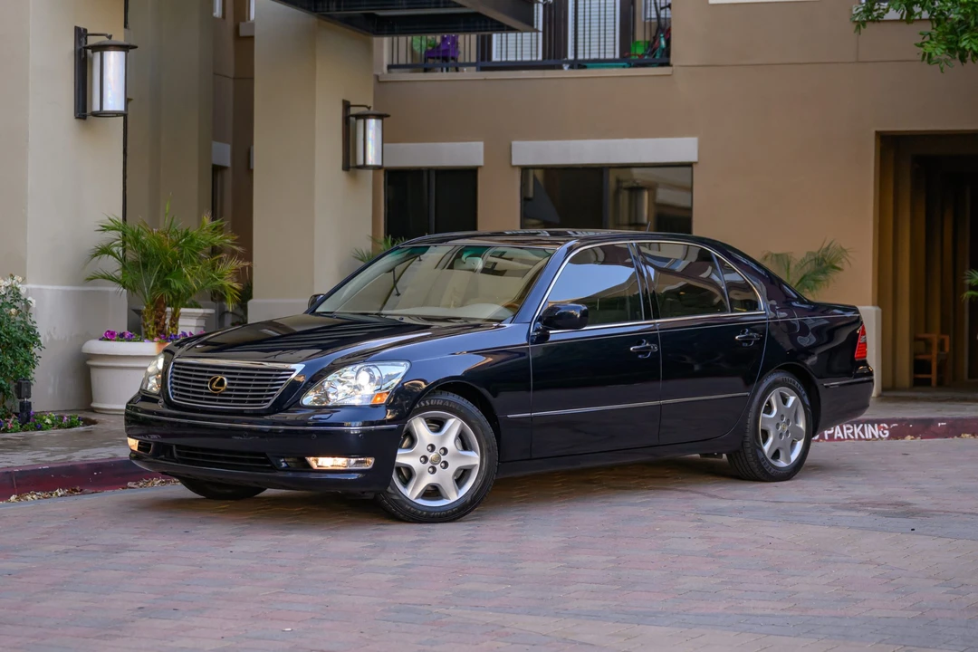 2004 Lexus LS 3rd Gen - Image 3 of 31