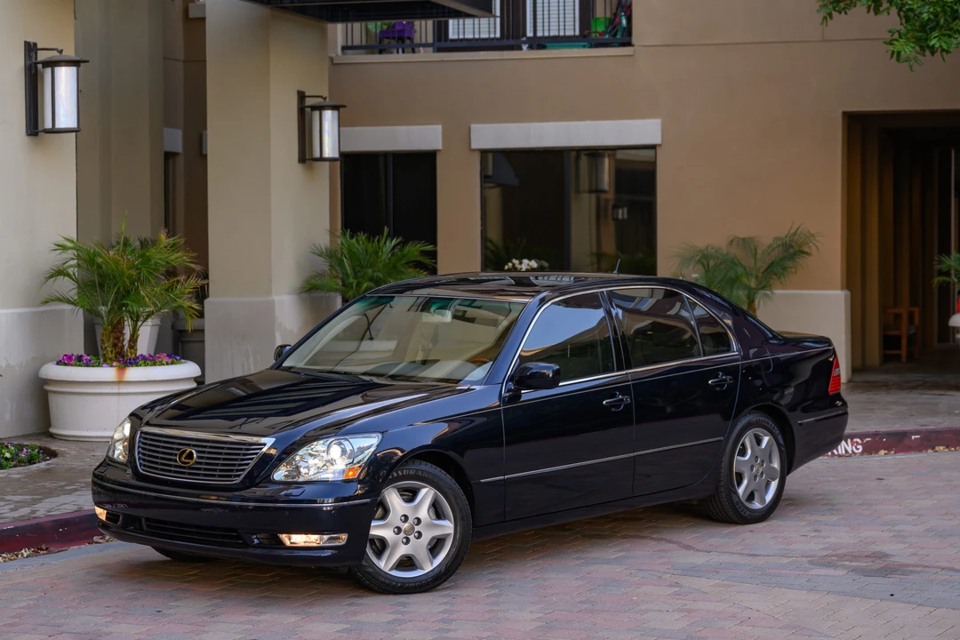 2004 Lexus LS 3rd Gen - Image 4 of 31
