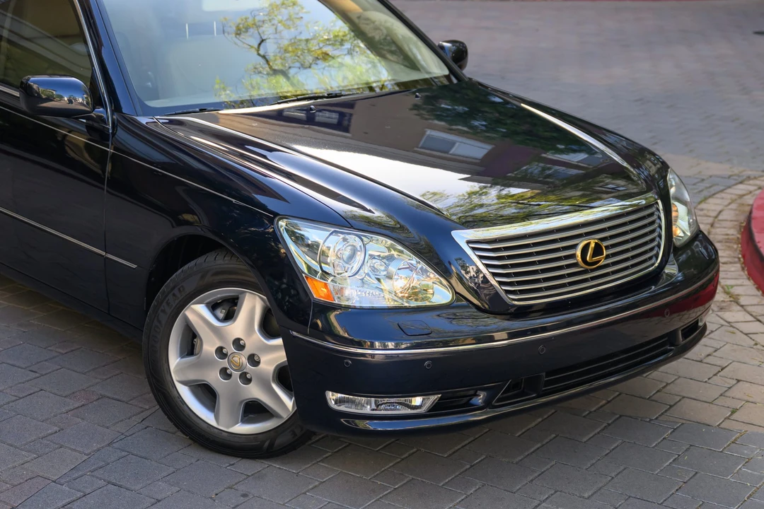 2004 Lexus LS 3rd Gen - Image 25 of 31