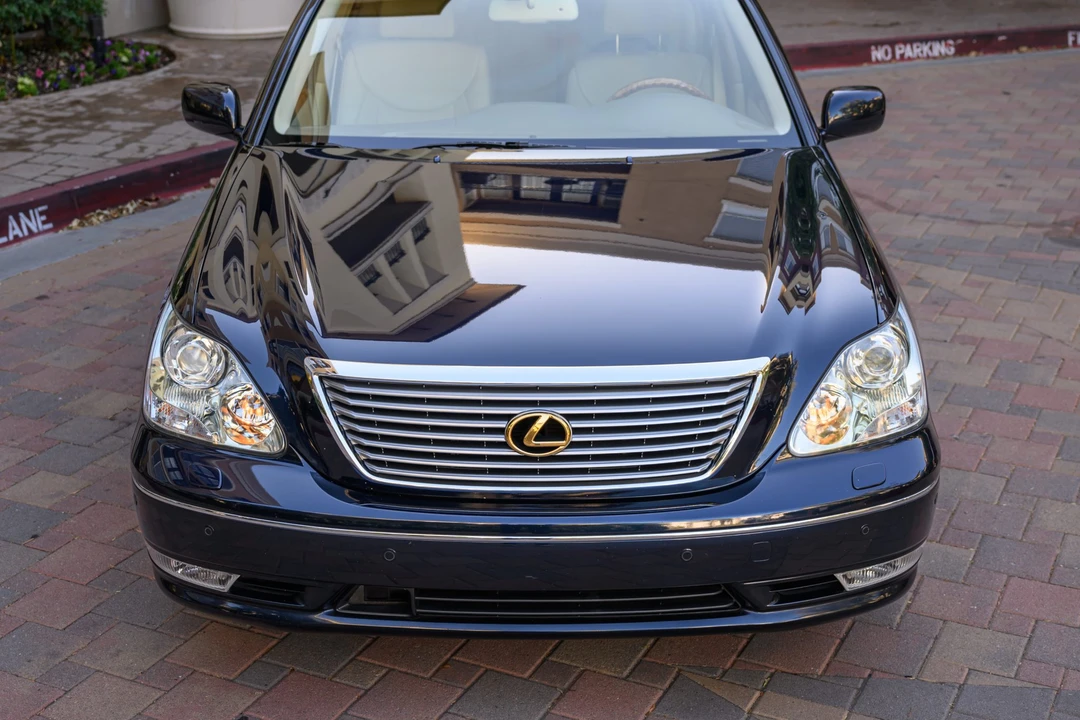 2004 Lexus LS 3rd Gen - Image 24 of 31