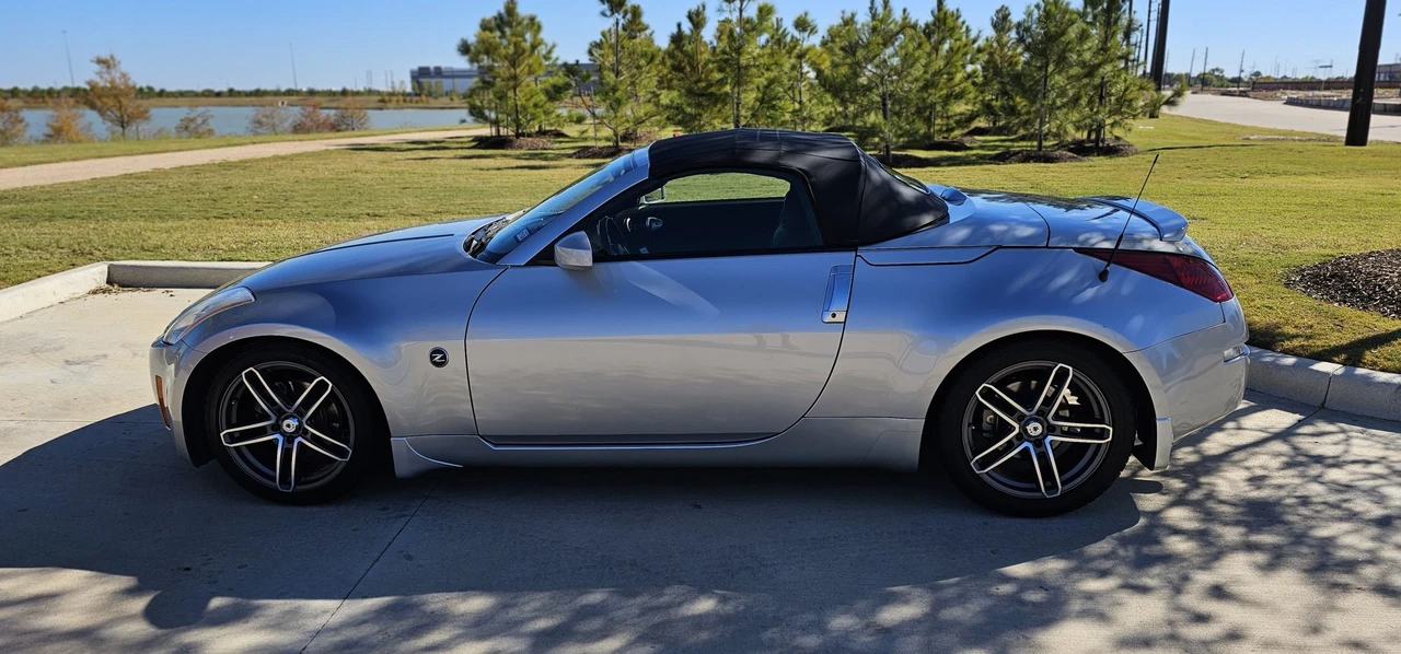 2004 Nissan 350Z 5th Gen - Image 23 of 31