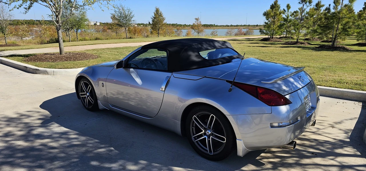 2004 Nissan 350Z 5th Gen - Image 23 of 31