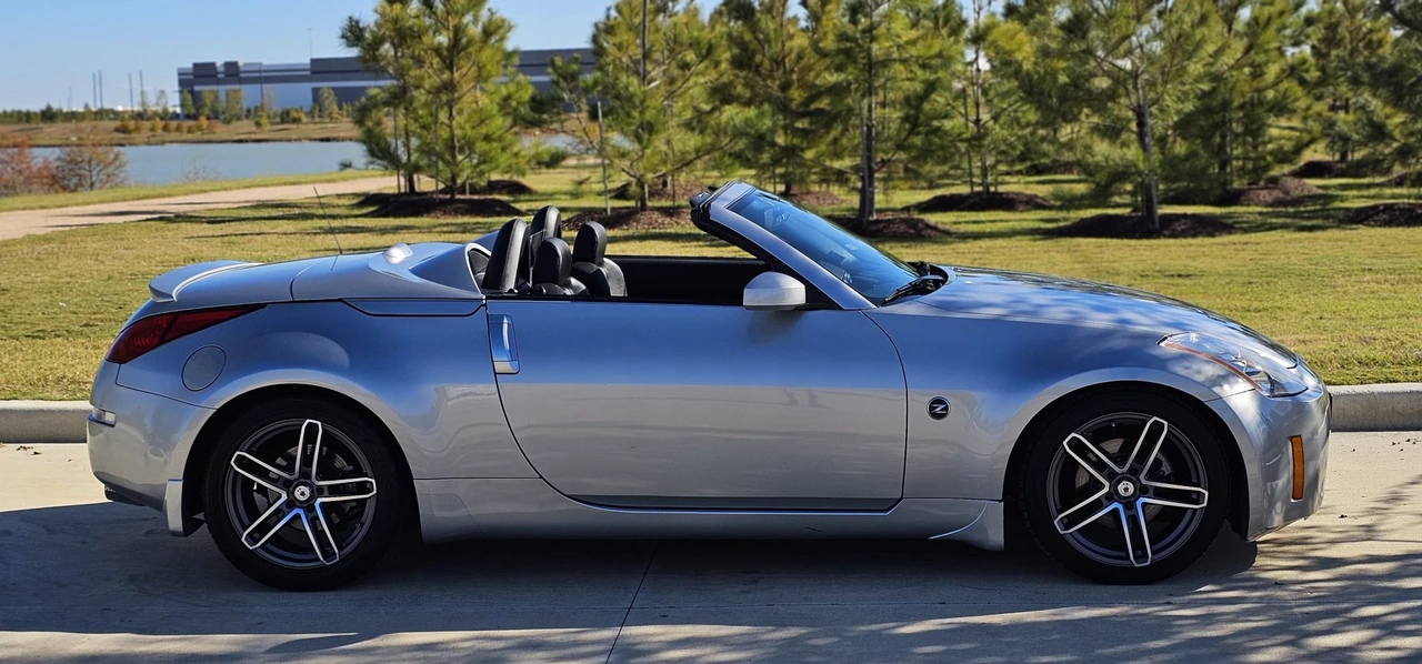 2004 Nissan 350Z 5th Gen - Image 9 of 31