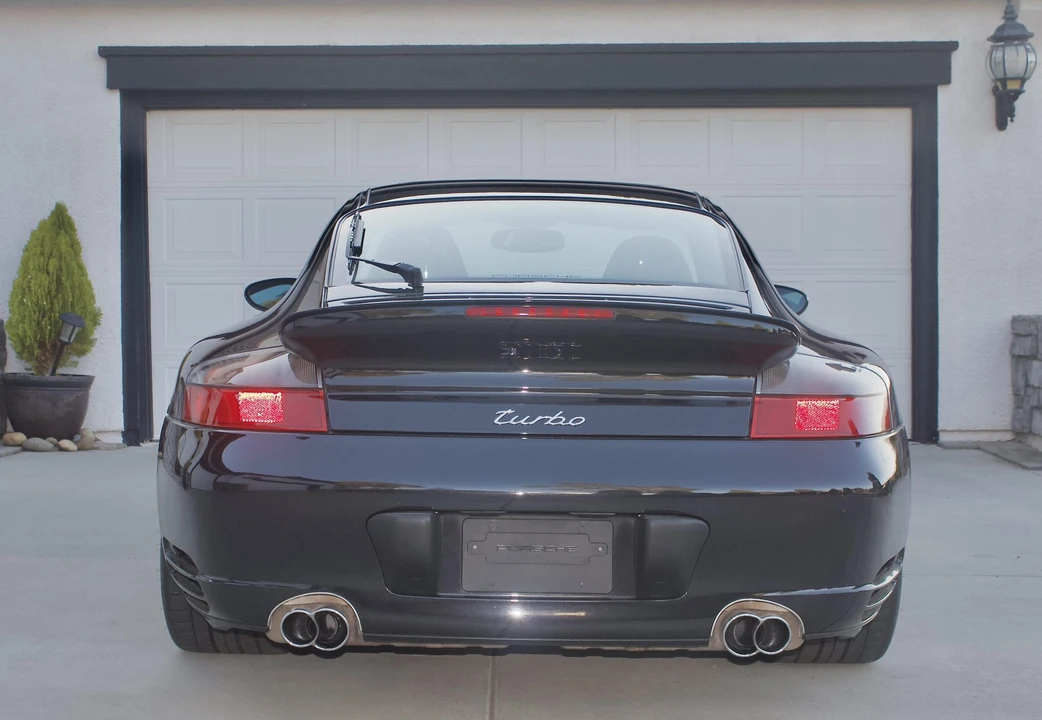 2004 Porsche 996 Turbo - Image 17 of 31