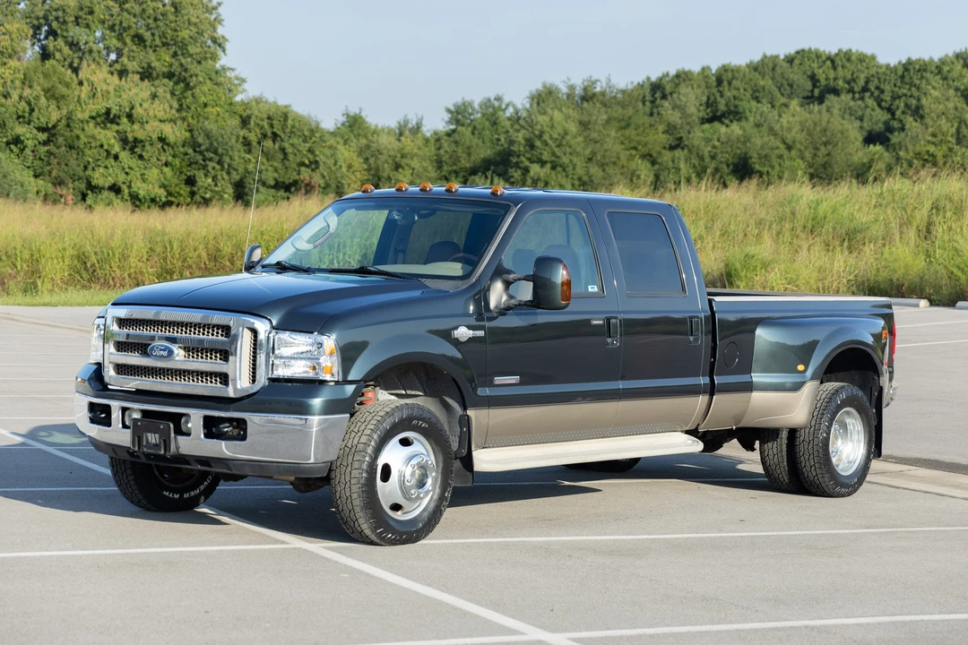 2005 Ford Super Duty 1st Gen - Image 2 of 31