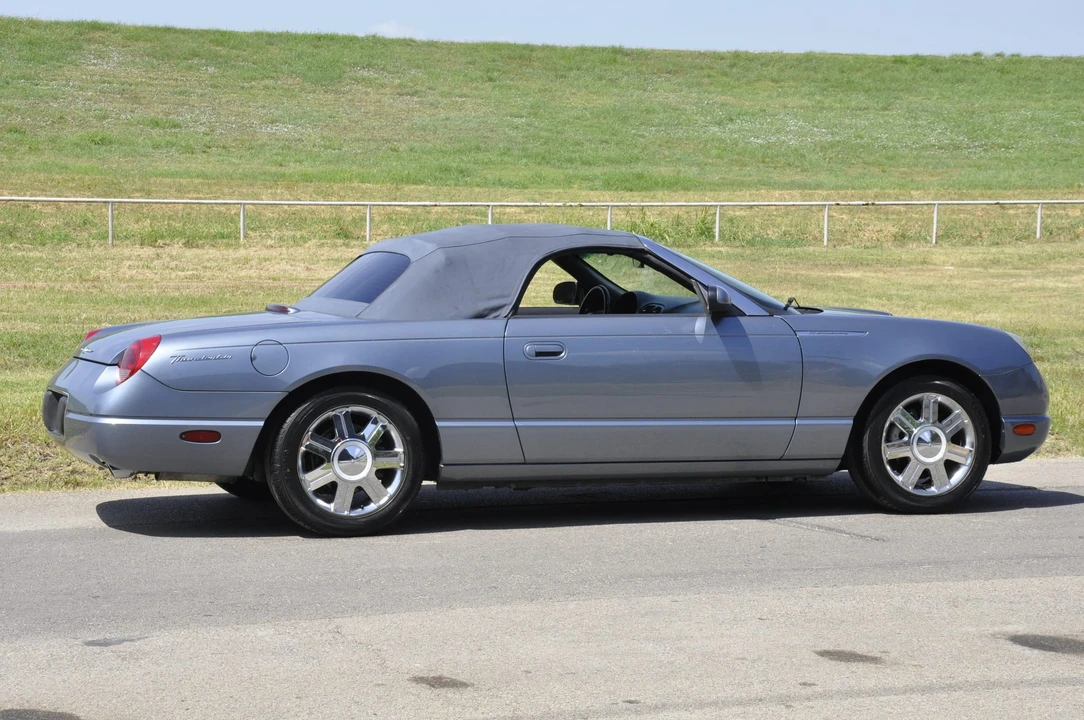 2005 Ford Thunderbird 11th Gen - Image 31 of 31