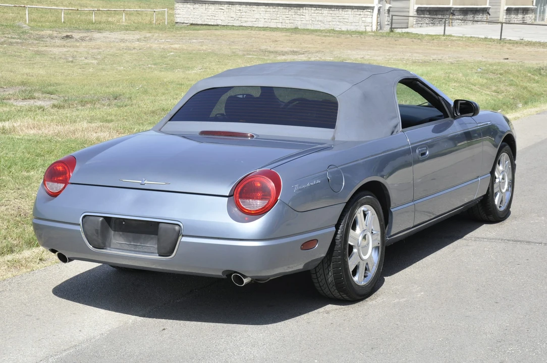 2005 Ford Thunderbird 11th Gen - Image 28 of 31