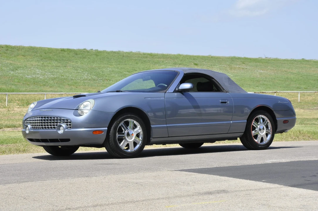 2005 Ford Thunderbird 11th Gen - Image 25 of 31